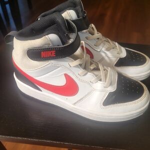 Nike Kids High-Top Sneakers - Black, White, and Red